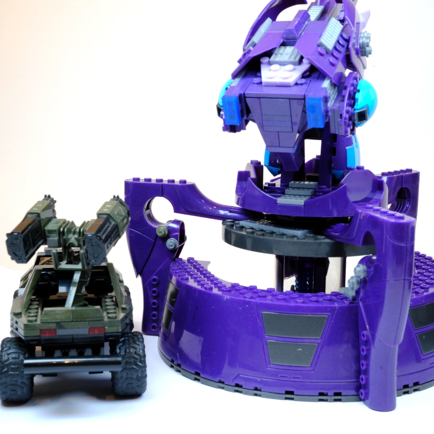 AA Gun VS Rockethog - Halo Mega Bloks