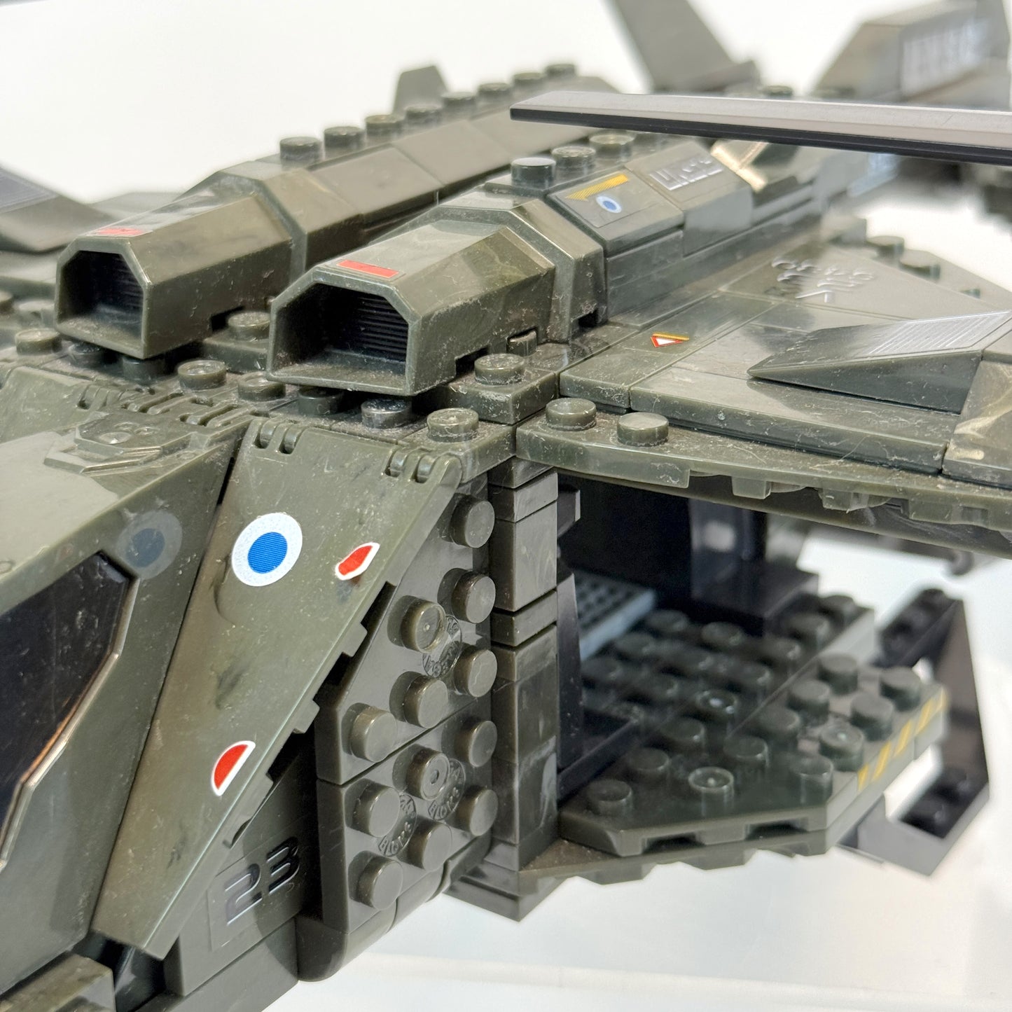 UNSC Falcon w/ Landing Pad 100% Complete - Halo Mega Bloks