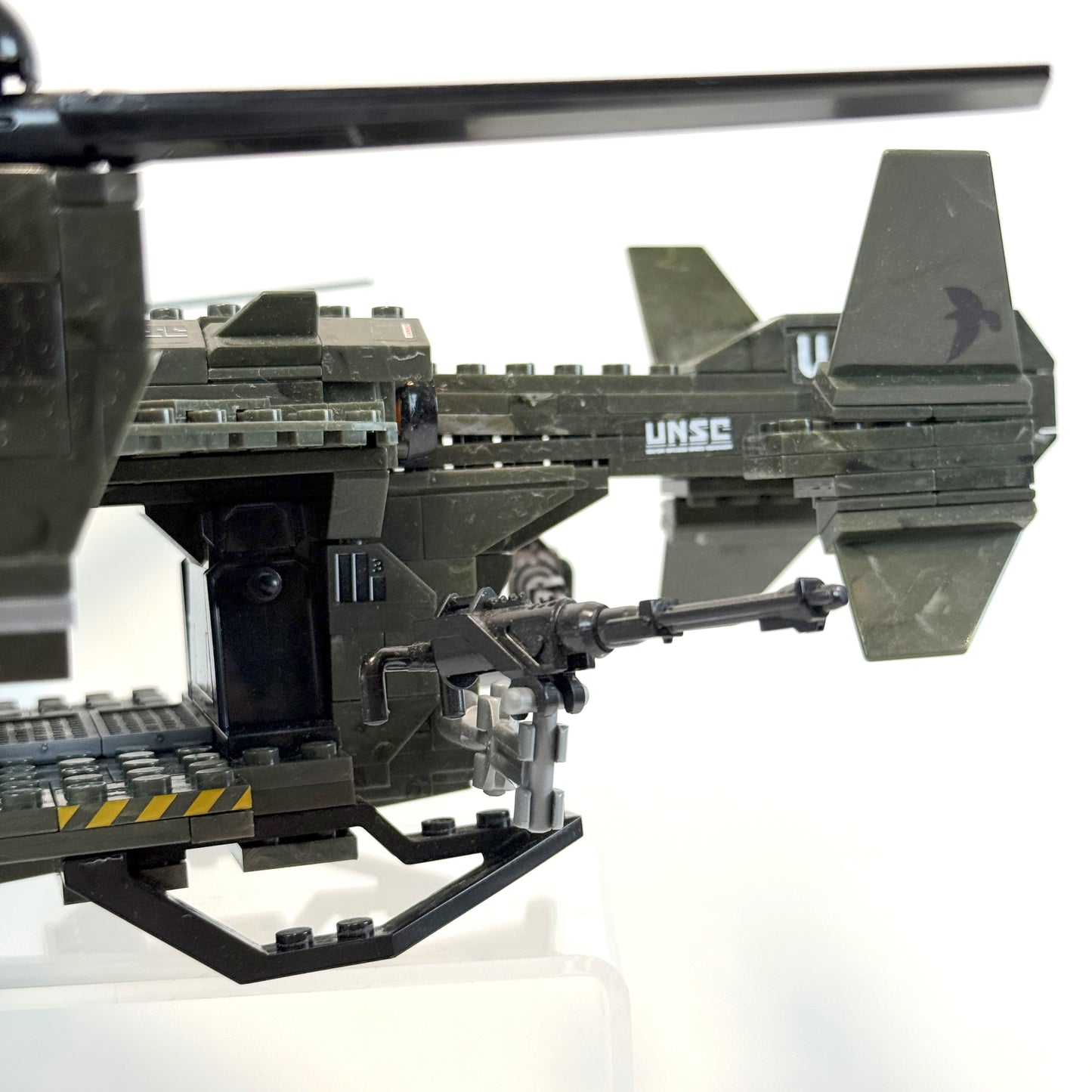 UNSC Falcon w/ Landing Pad 100% Complete - Halo Mega Bloks