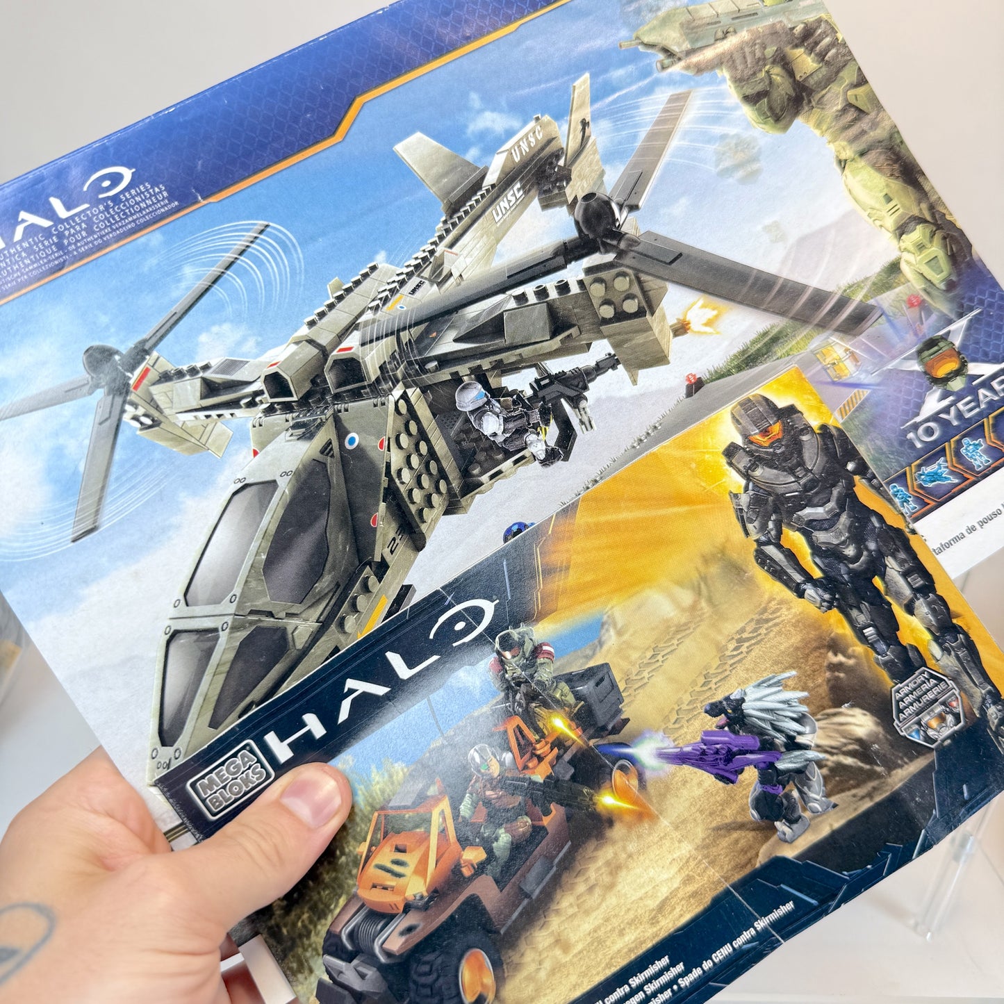 Halo Reach Falcon w/ Landing Pad & Spade V Skirmisher - Halo Mega Bloks