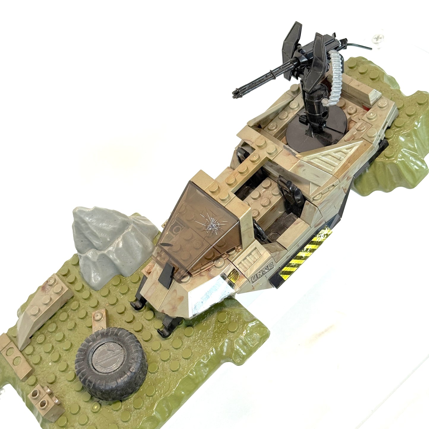 EVA's Ultimate Last Stand w/ Desert Cyclops - Halo Mega Bloks