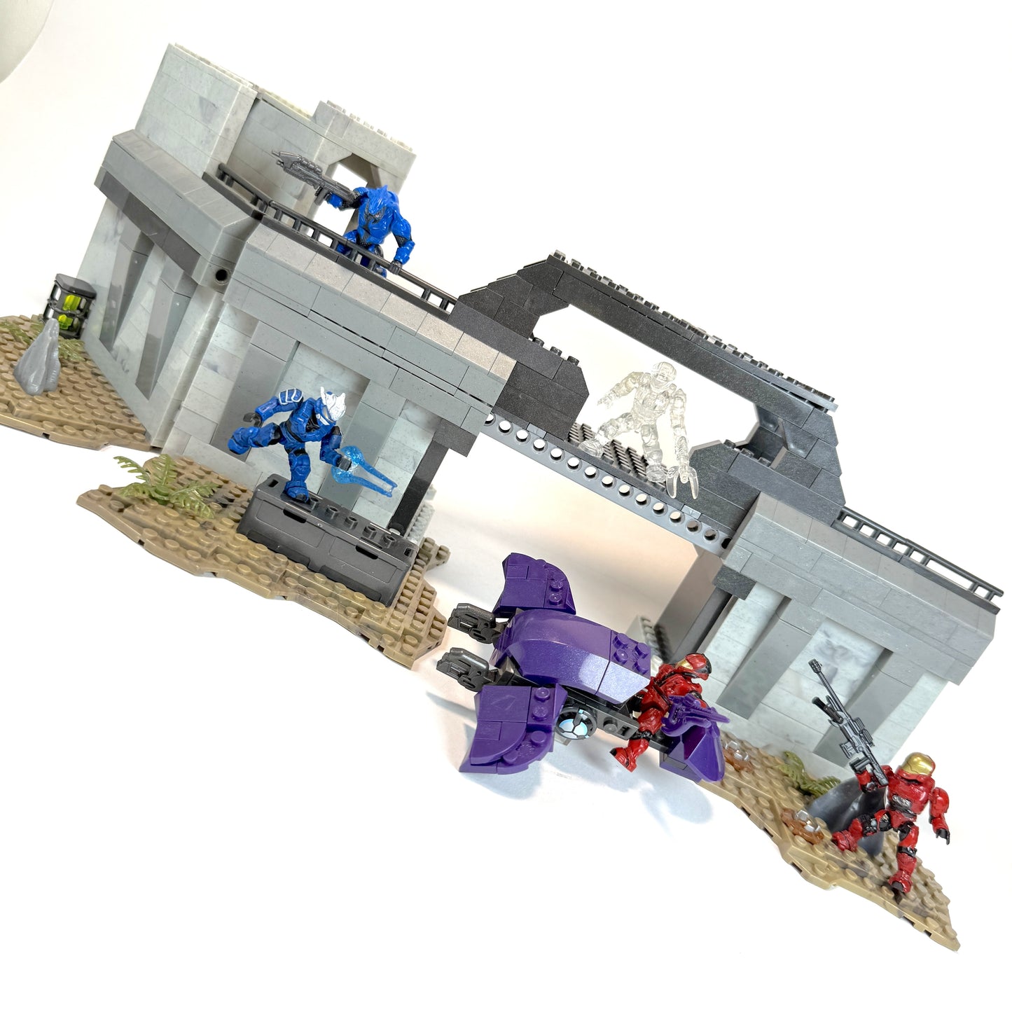 Assault on High Ground Red VS Blue MOC - Halo Mega Bloks