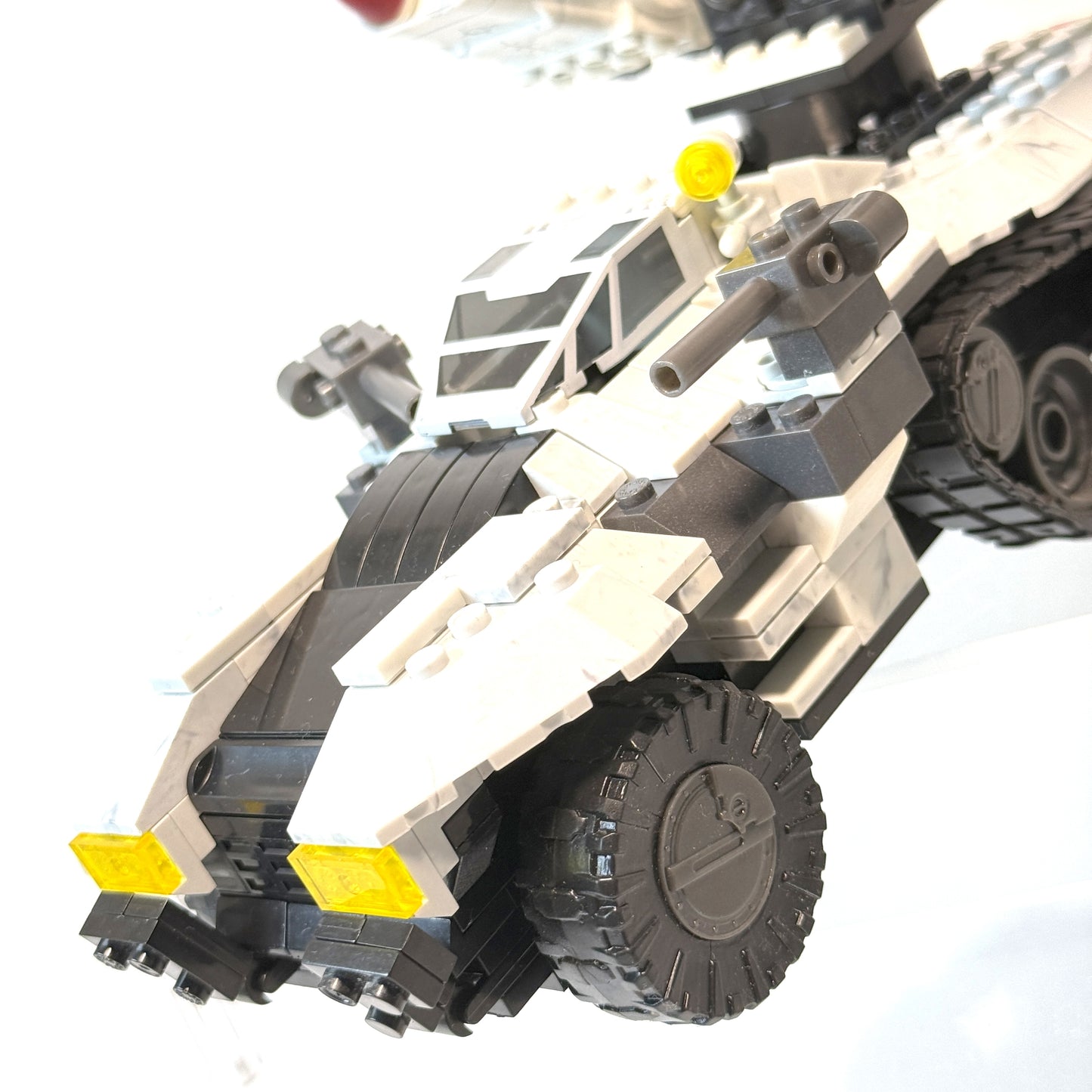 Halo Wars Bundle - UNSC Arctic Wolverine, Red Troop Transport - Mega Bloks