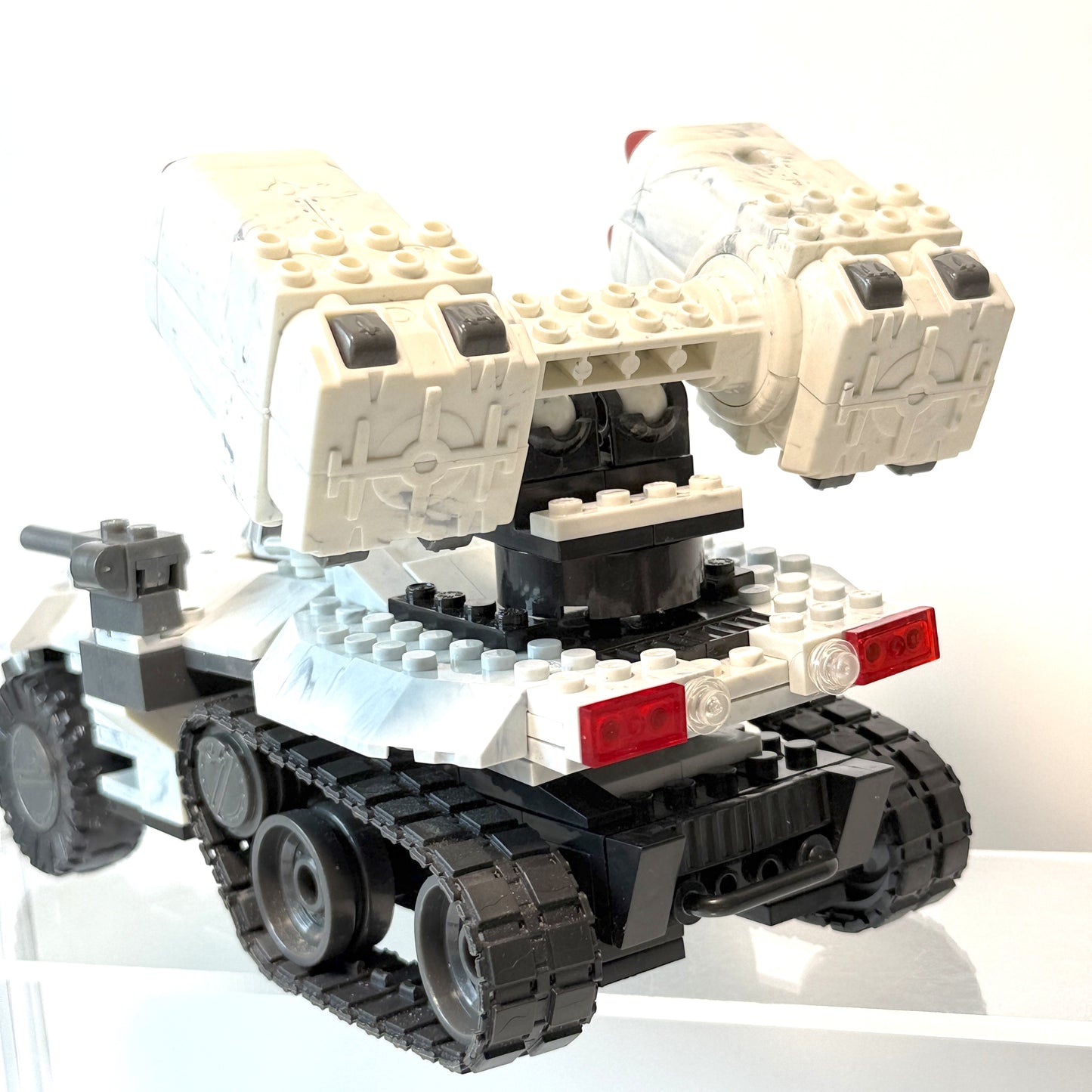 Halo Wars Bundle - UNSC Arctic Wolverine, Red Troop Transport - Mega Bloks
