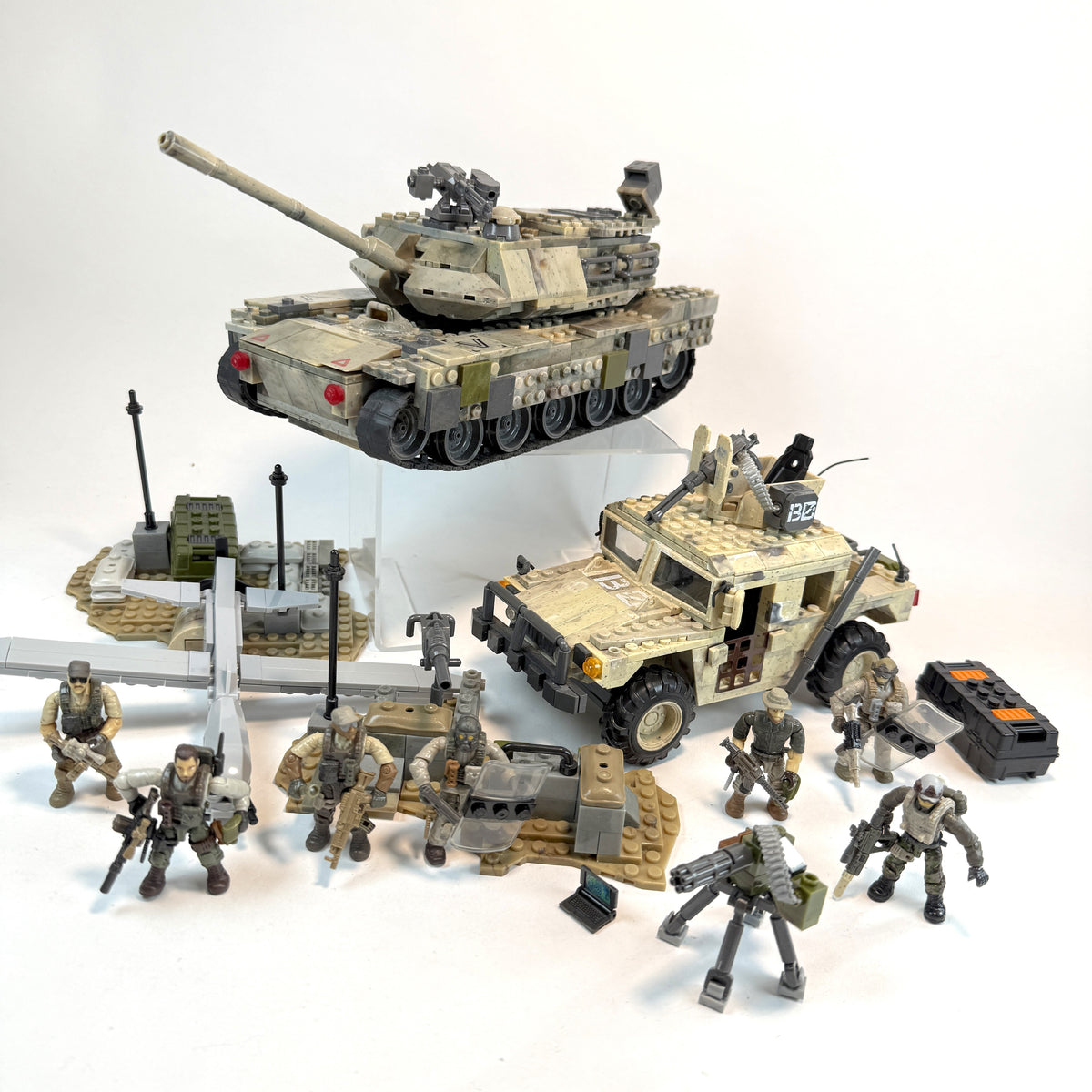 Desert Tank & Battle Tank Figures and Pieces - Call of Duty Mega Bloks