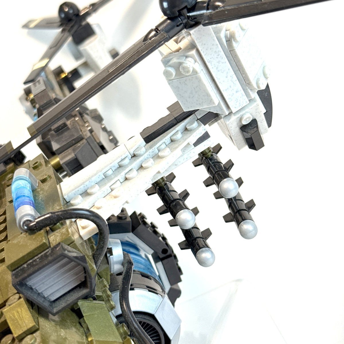 Halo Wars 2 UNSC Frostraven w/ Figures - Mega Construx