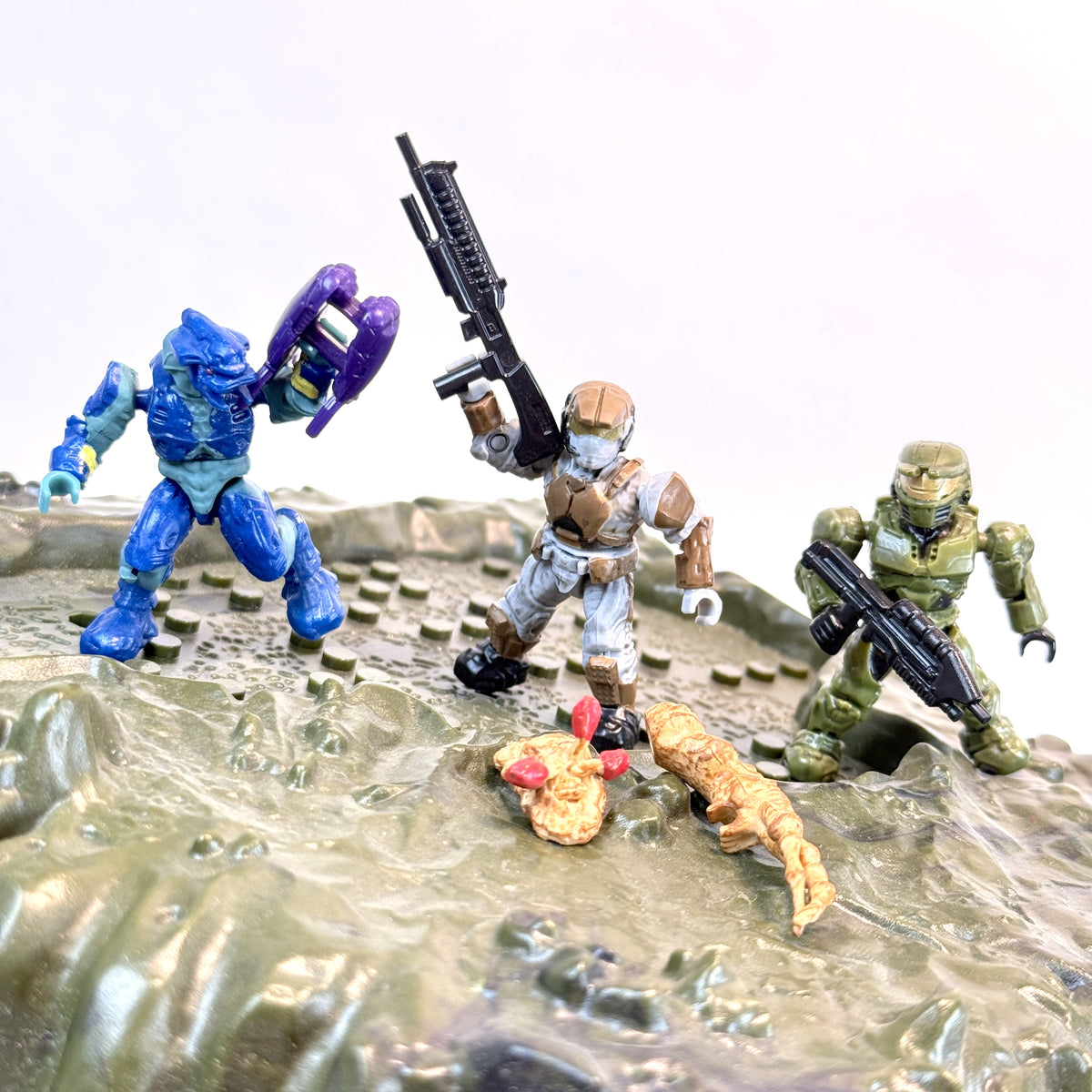Battlescape 2 All Figures w/ Baseplate - Halo Mega Bloks
