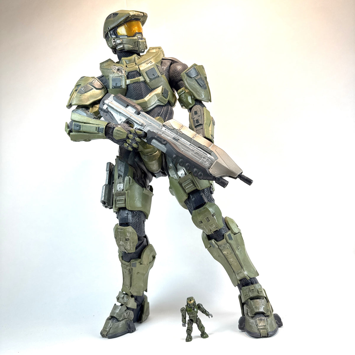 HUGE NECA Halo Master Chief 100% Complete
