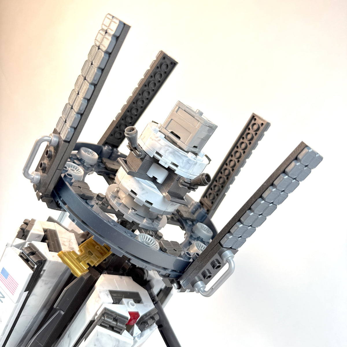 Call of Duty Mega Bloks ODIN Space Station & Nuketown