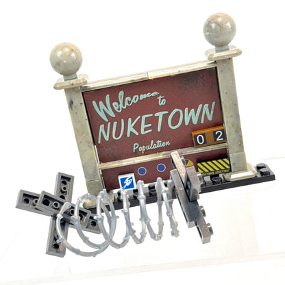 Call of Duty Mega Bloks ODIN Space Station & Nuketown